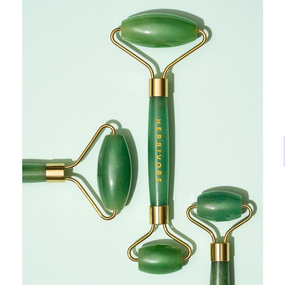Brand New Herbivore Jade Green De-Puffing Face Roller